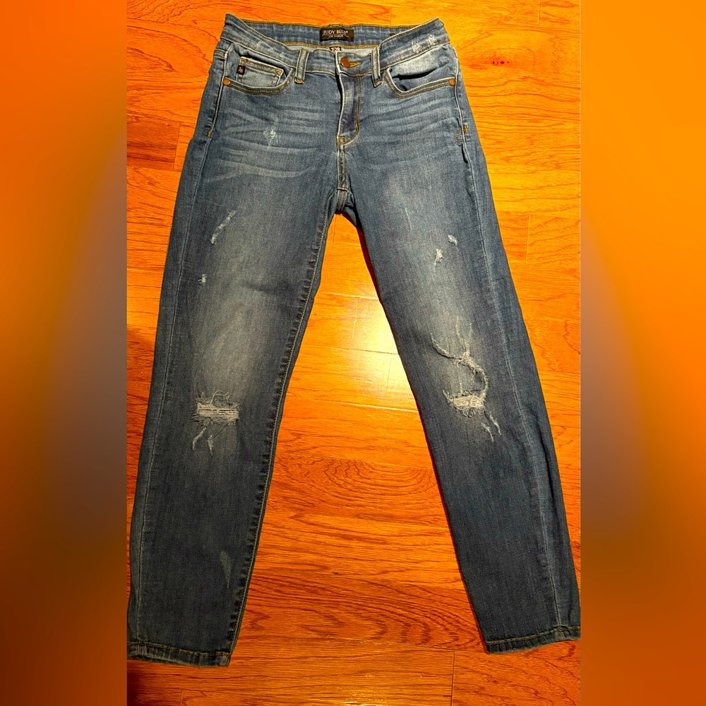 Judy Blue, women’s blue jeans, size 28